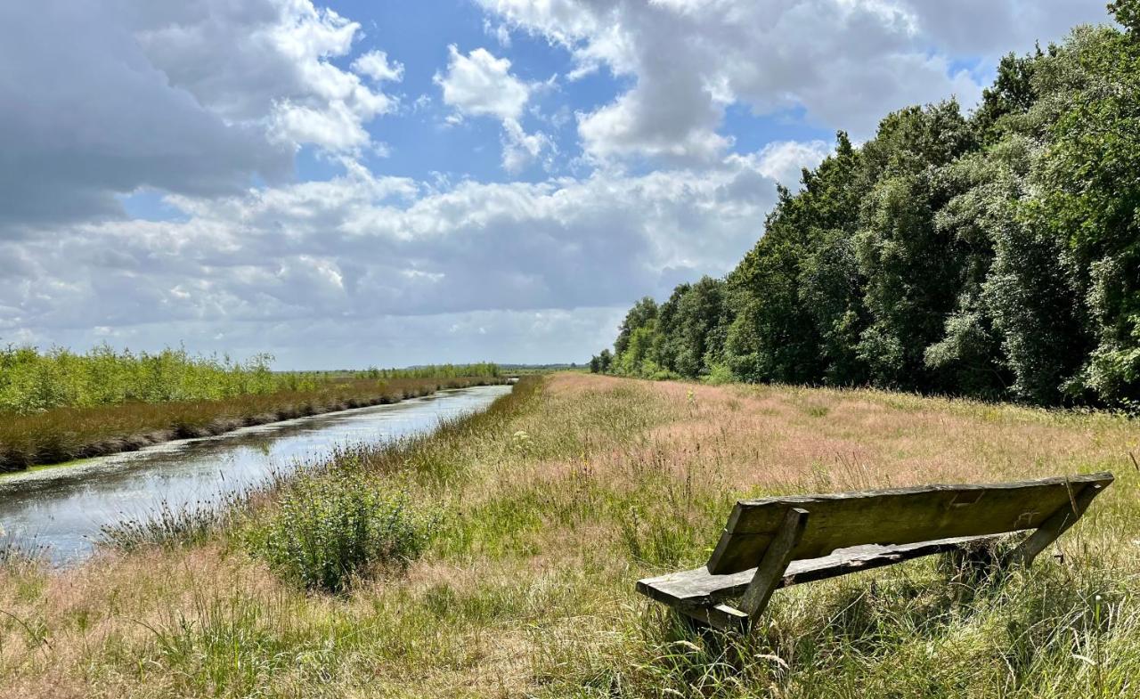 Villa Landzicht Natuur Rust En Ruimte à Oosterwolde  Extérieur photo